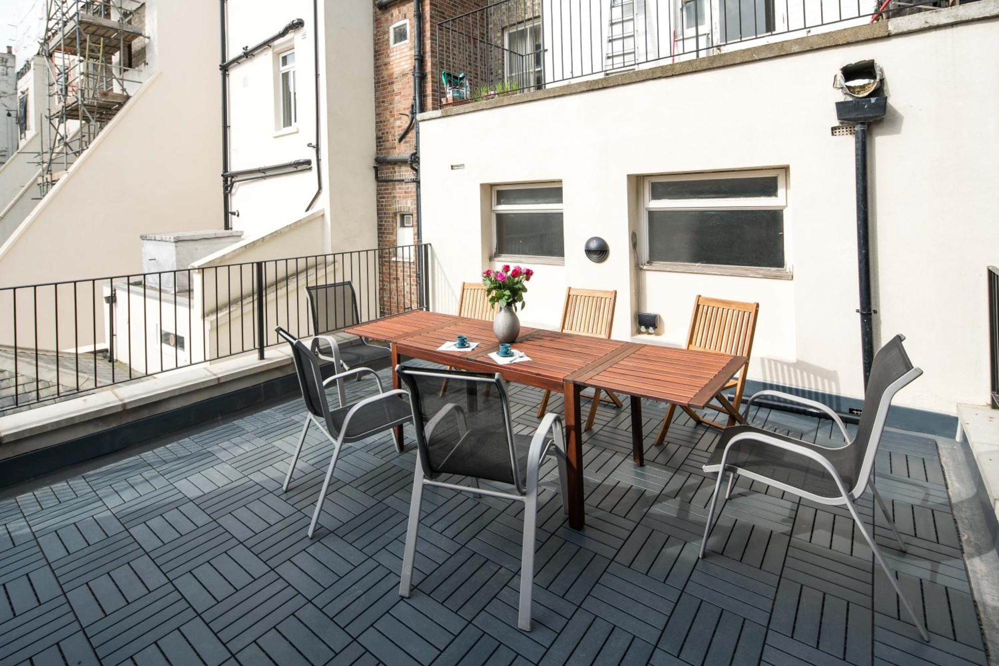 Roof Haven At Kensington Mews Londra